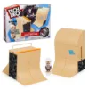 Set mini skateboard cu 2 rampe
