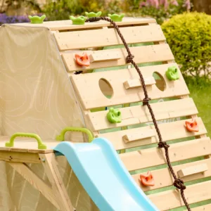 Spatiu de joaca pentru copii Hame cu tobogan