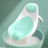 Suport de baie pentru bebelusi Little Mom Green design ergonomic pliabil