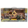 Vehicul militar si 4 figurine